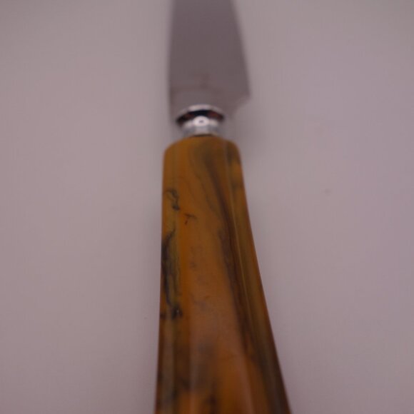 Set of Six(6) Deluxe Tablemates Made by Craftsmen Faux Bone Handle Butter Knives - Picture 10 of 13